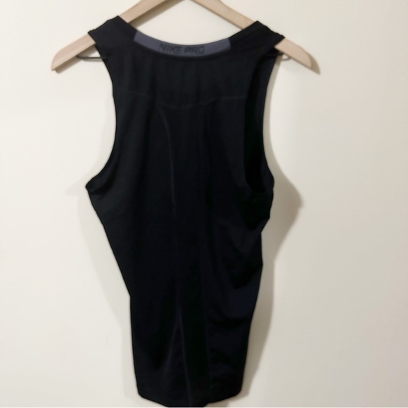 Nike Pro Dri Fit Womens Black Sleeveless Tank Top Shirt Size Large - Picture 2 of 9